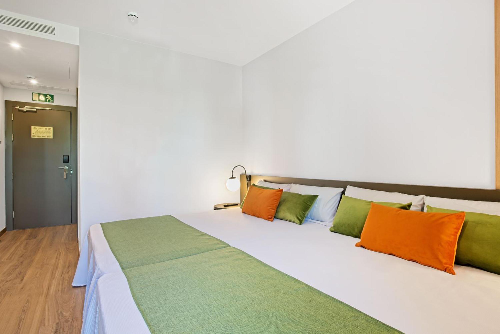 Dwo Colours Alcala Hotel Madrid Exterior photo